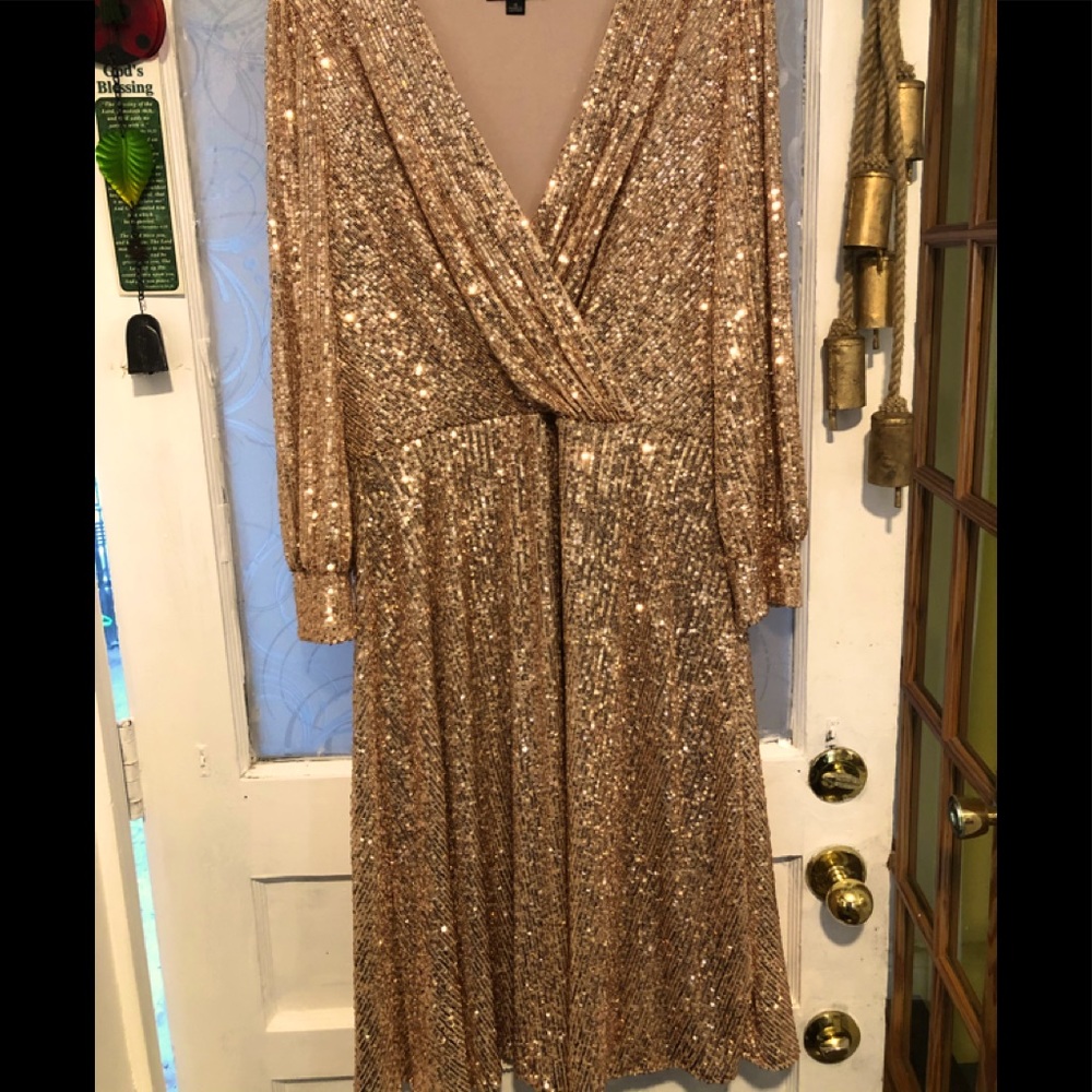 Shimmering rose gold V neck dress